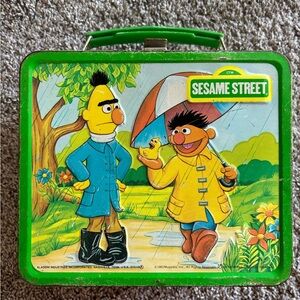 Vintage Sesame Street Metal Lunchbox Aladdin Seasons 1983 with matching thermos